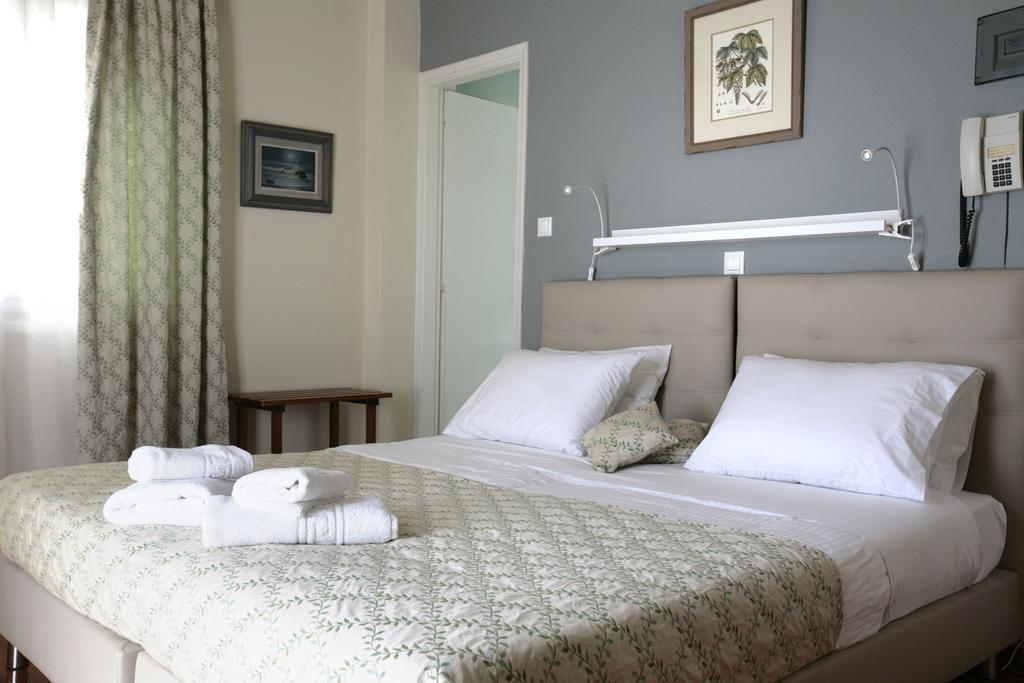 Hotel Theoxenia ลูตรากี ภายนอก รูปภาพ