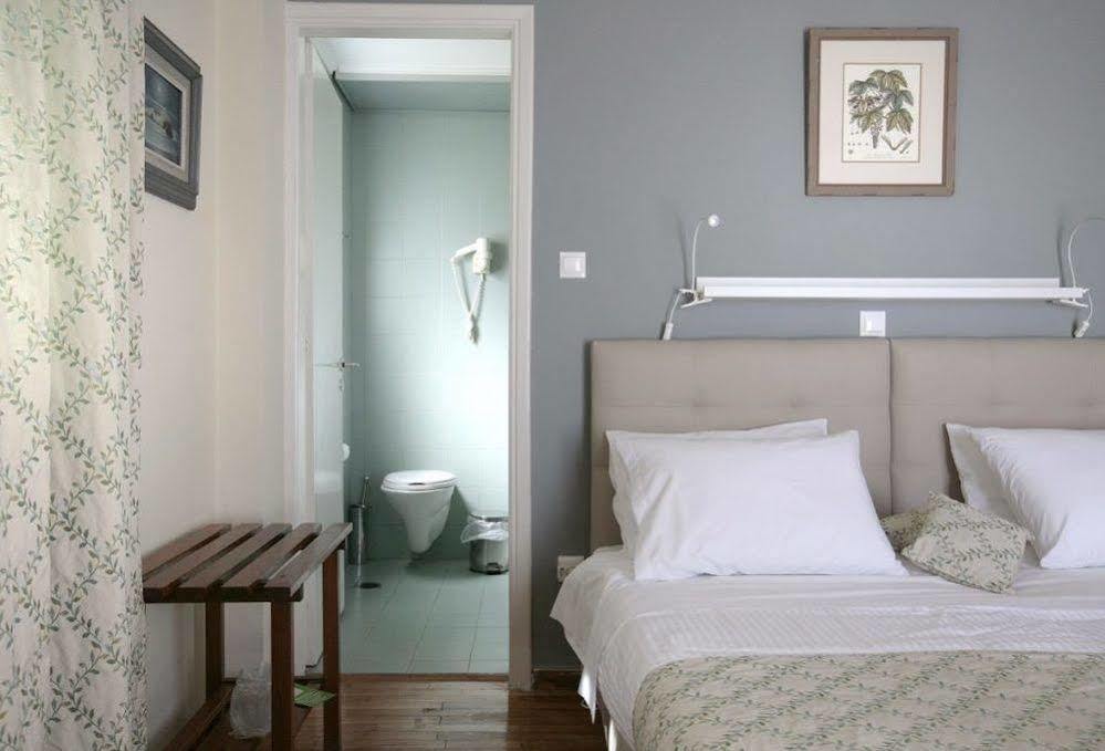 Hotel Theoxenia ลูตรากี ภายนอก รูปภาพ