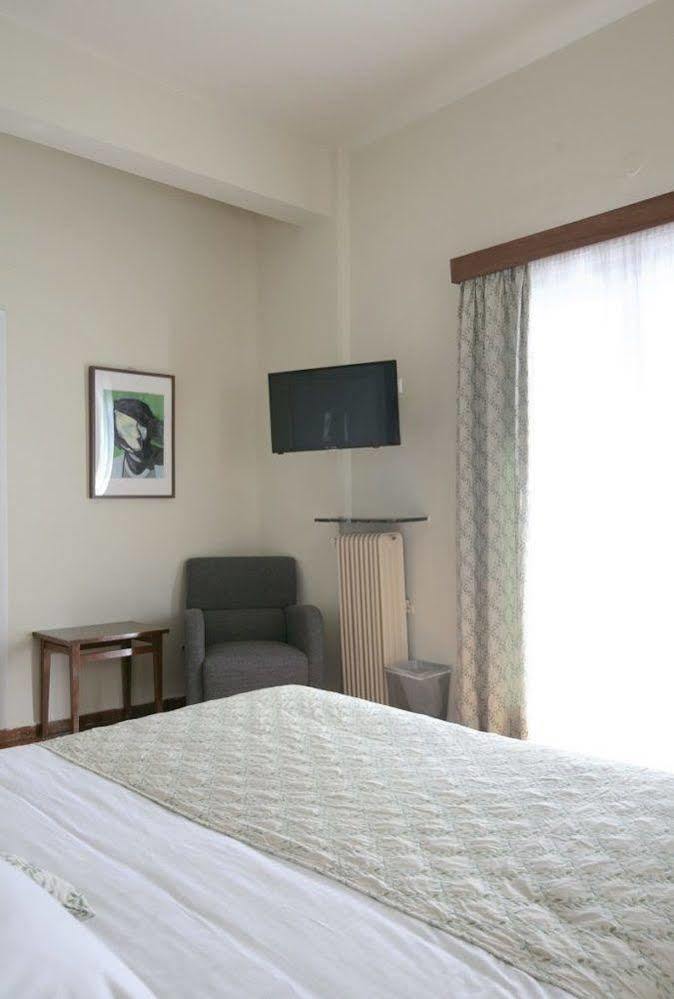 Hotel Theoxenia ลูตรากี ภายนอก รูปภาพ
